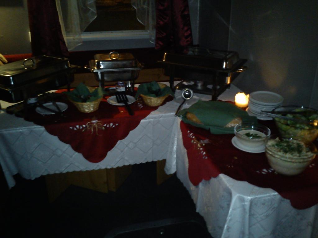 Barka Basia Hotel na wodzie